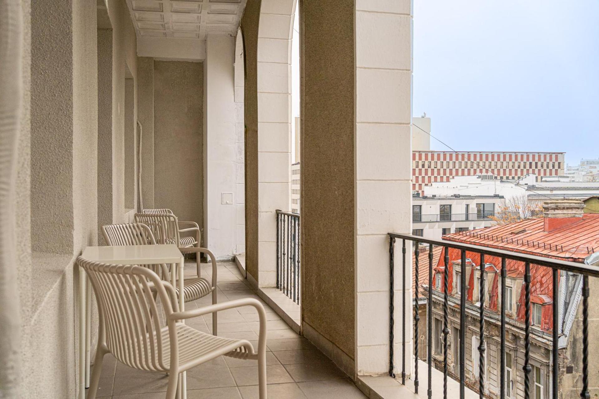 Loggia & Luxe 5Br Penthouse In Universitatii Area Bucareste Exterior foto