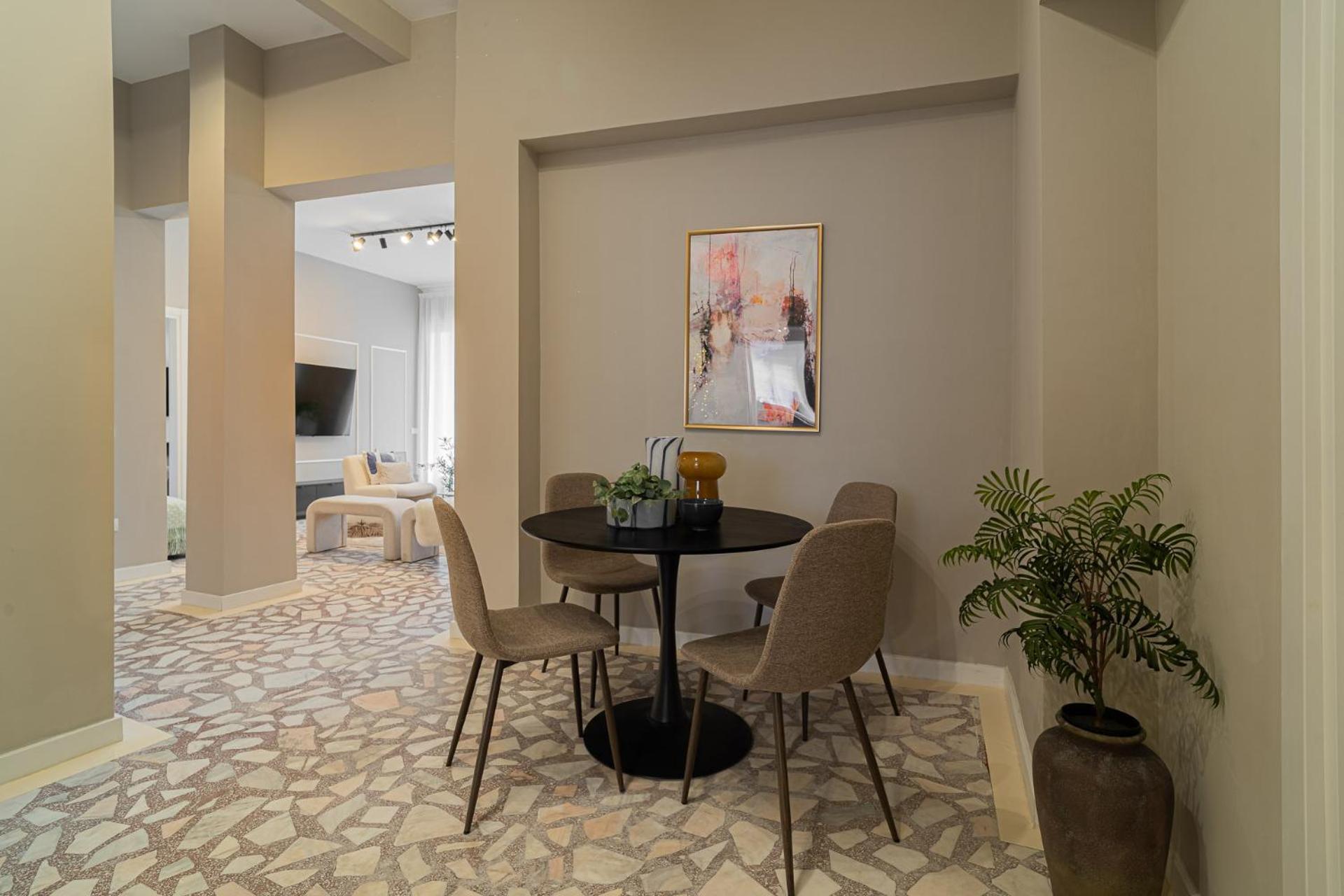 Loggia & Luxe 5Br Penthouse In Universitatii Area Bucareste Exterior foto