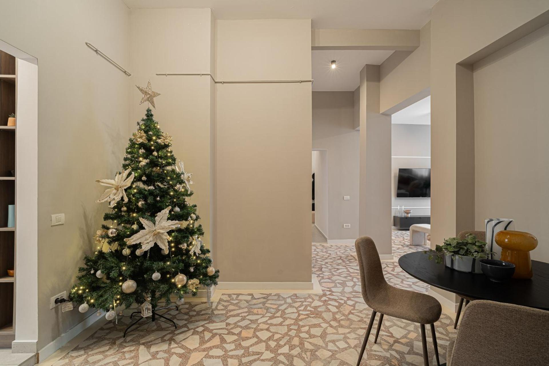 Loggia & Luxe 5Br Penthouse In Universitatii Area Bucareste Exterior foto